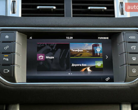 Червоний Ленд Ровер Рендж Ровер Евок, об'ємом двигуна 2 л та пробігом 135 тис. км за 15500 $, фото 14 на Automoto.ua