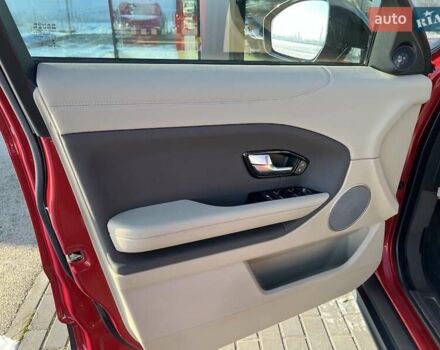 Червоний Ленд Ровер Рендж Ровер Евок, об'ємом двигуна 2.18 л та пробігом 53 тис. км за 23800 $, фото 11 на Automoto.ua