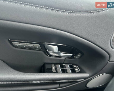 Червоний Ленд Ровер Рендж Ровер Евок, об'ємом двигуна 2 л та пробігом 133 тис. км за 19500 $, фото 17 на Automoto.ua