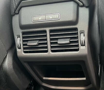 Червоний Ленд Ровер Рендж Ровер Евок, об'ємом двигуна 2 л та пробігом 133 тис. км за 19500 $, фото 29 на Automoto.ua