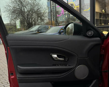 Красный Ленд Ровер Рендж Ровер Эвок, объемом двигателя 2 л и пробегом 135 тыс. км за 19499 $, фото 8 на Automoto.ua