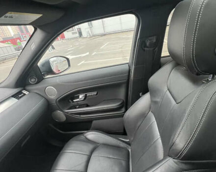 Червоний Ленд Ровер Рендж Ровер Евок, об'ємом двигуна 2 л та пробігом 133 тис. км за 19500 $, фото 15 на Automoto.ua