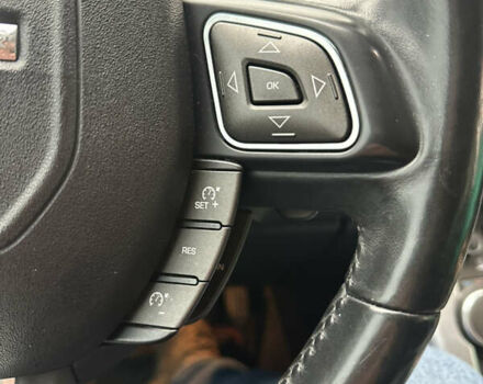 Красный Ленд Ровер Рендж Ровер Эвок, объемом двигателя 2 л и пробегом 180 тыс. км за 18500 $, фото 19 на Automoto.ua