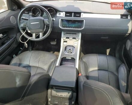 Красный Ленд Ровер Рендж Ровер Эвок, объемом двигателя 2 л и пробегом 74 тыс. км за 2800 $, фото 7 на Automoto.ua