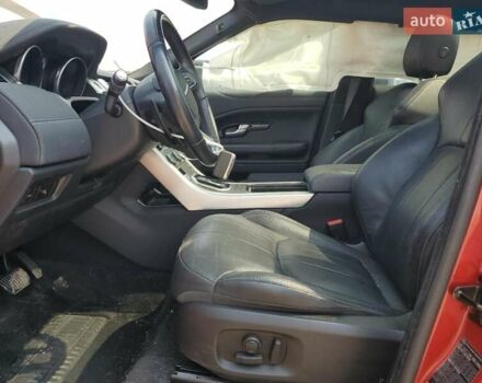 Красный Ленд Ровер Рендж Ровер Эвок, объемом двигателя 2 л и пробегом 74 тыс. км за 2800 $, фото 6 на Automoto.ua