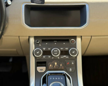 Красный Ленд Ровер Рендж Ровер Эвок, объемом двигателя 2 л и пробегом 53 тыс. км за 24900 $, фото 9 на Automoto.ua