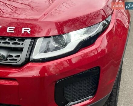 Червоний Ленд Ровер Рендж Ровер Евок, об'ємом двигуна 2 л та пробігом 97 тис. км за 22990 $, фото 4 на Automoto.ua