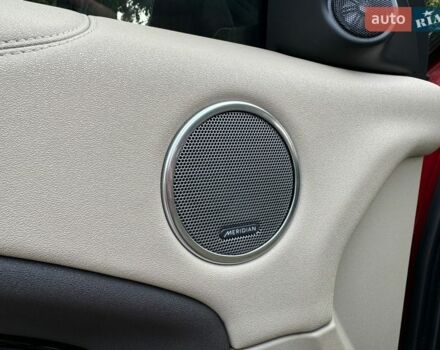 Червоний Ленд Ровер Рендж Ровер Евок, об'ємом двигуна 2 л та пробігом 56 тис. км за 25000 $, фото 12 на Automoto.ua