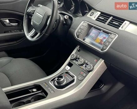 Червоний Ленд Ровер Рендж Ровер Евок, об'ємом двигуна 2 л та пробігом 97 тис. км за 22990 $, фото 17 на Automoto.ua