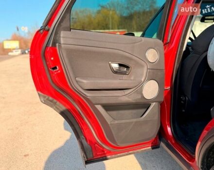 Червоний Ленд Ровер Рендж Ровер Евок, об'ємом двигуна 2 л та пробігом 104 тис. км за 26790 $, фото 15 на Automoto.ua