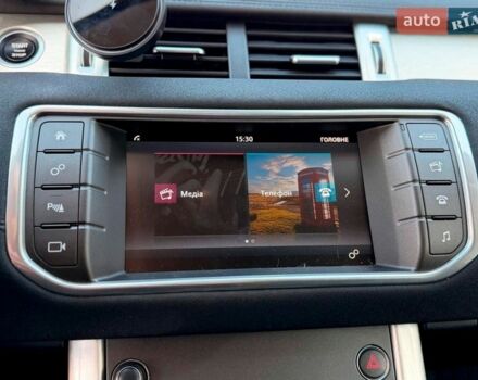 Червоний Ленд Ровер Рендж Ровер Евок, об'ємом двигуна 2 л та пробігом 104 тис. км за 26790 $, фото 21 на Automoto.ua