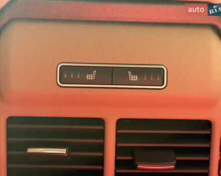 Красный Ленд Ровер Рендж Ровер Эвок, объемом двигателя 2 л и пробегом 53 тыс. км за 24900 $, фото 10 на Automoto.ua