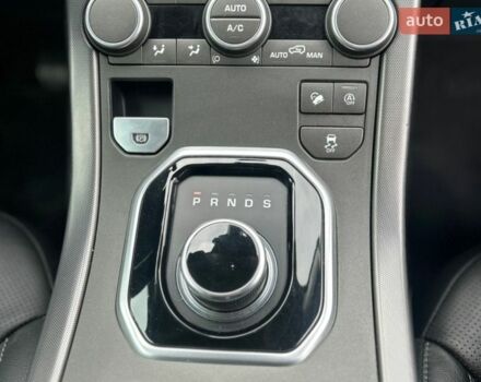 Красный Ленд Ровер Рендж Ровер Эвок, объемом двигателя 2 л и пробегом 118 тыс. км за 20200 $, фото 19 на Automoto.ua