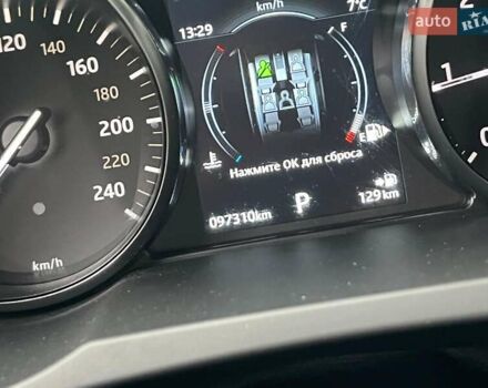 Червоний Ленд Ровер Рендж Ровер Евок, об'ємом двигуна 2 л та пробігом 97 тис. км за 22990 $, фото 32 на Automoto.ua