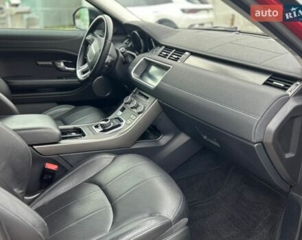 Красный Ленд Ровер Рендж Ровер Эвок, объемом двигателя 2 л и пробегом 118 тыс. км за 20200 $, фото 17 на Automoto.ua