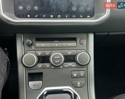 Красный Ленд Ровер Рендж Ровер Эвок, объемом двигателя 2 л и пробегом 118 тыс. км за 20200 $, фото 12 на Automoto.ua