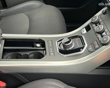 Красный Ленд Ровер Рендж Ровер Эвок, объемом двигателя 2 л и пробегом 97 тыс. км за 22990 $, фото 18 на Automoto.ua