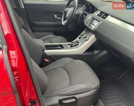 Червоний Ленд Ровер Рендж Ровер Евок, об'ємом двигуна 2 л та пробігом 97 тис. км за 22990 $, фото 16 на Automoto.ua