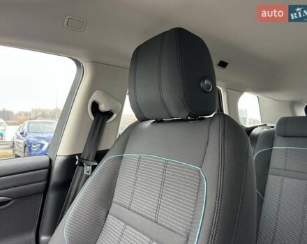 Красный Ленд Ровер Рендж Ровер Эвок, объемом двигателя 2 л и пробегом 84 тыс. км за 33900 $, фото 25 на Automoto.ua