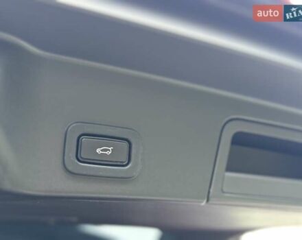 Красный Ленд Ровер Рендж Ровер Эвок, объемом двигателя 2 л и пробегом 38 тыс. км за 29900 $, фото 26 на Automoto.ua