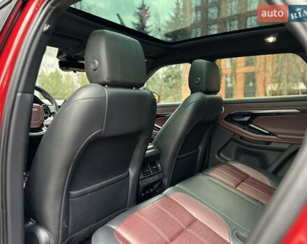 Червоний Ленд Ровер Рендж Ровер Евок, об'ємом двигуна 2 л та пробігом 63 тис. км за 39900 $, фото 79 на Automoto.ua