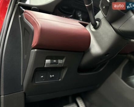 Червоний Ленд Ровер Рендж Ровер Евок, об'ємом двигуна 2 л та пробігом 63 тис. км за 39900 $, фото 45 на Automoto.ua