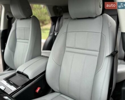 Красный Ленд Ровер Рендж Ровер Эвок, объемом двигателя 2 л и пробегом 38 тыс. км за 29900 $, фото 36 на Automoto.ua