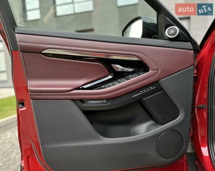 Червоний Ленд Ровер Рендж Ровер Евок, об'ємом двигуна 2 л та пробігом 63 тис. км за 39900 $, фото 38 на Automoto.ua