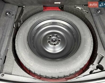 Червоний Ленд Ровер Рендж Ровер Евок, об'ємом двигуна 0 л та пробігом 86 тис. км за 30900 $, фото 51 на Automoto.ua