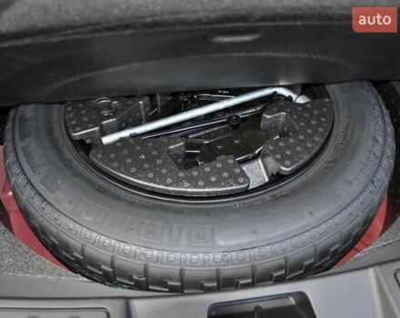 Красный Ленд Ровер Рендж Ровер Эвок, объемом двигателя 2 л и пробегом 35 тыс. км за 39900 $, фото 36 на Automoto.ua