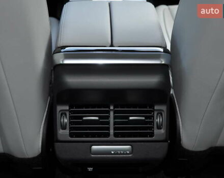 Красный Ленд Ровер Рендж Ровер Эвок, объемом двигателя 2 л и пробегом 35 тыс. км за 39900 $, фото 20 на Automoto.ua