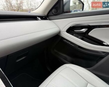 Червоний Ленд Ровер Рендж Ровер Евок, об'ємом двигуна 0 л та пробігом 86 тис. км за 30900 $, фото 36 на Automoto.ua