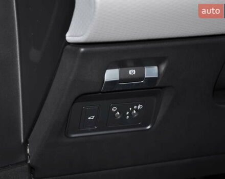 Красный Ленд Ровер Рендж Ровер Эвок, объемом двигателя 2 л и пробегом 35 тыс. км за 39900 $, фото 14 на Automoto.ua