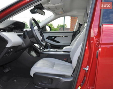 Червоний Ленд Ровер Рендж Ровер Евок, об'ємом двигуна 2 л та пробігом 35 тис. км за 39900 $, фото 10 на Automoto.ua