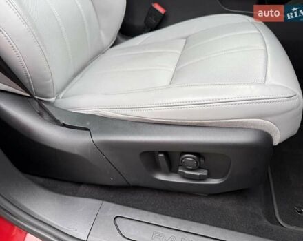 Червоний Ленд Ровер Рендж Ровер Евок, об'ємом двигуна 0 л та пробігом 86 тис. км за 30900 $, фото 39 на Automoto.ua