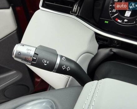 Червоний Ленд Ровер Рендж Ровер Евок, об'ємом двигуна 0 л та пробігом 86 тис. км за 30900 $, фото 25 на Automoto.ua