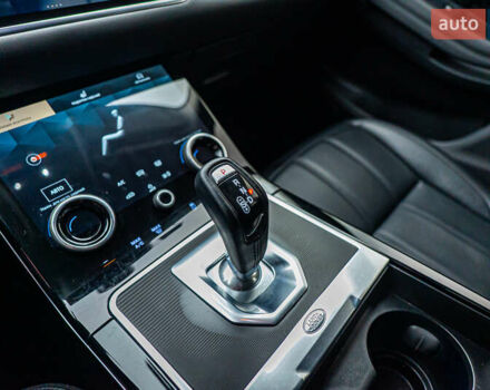 Красный Ленд Ровер Рендж Ровер Эвок, объемом двигателя 2 л и пробегом 77 тыс. км за 37799 $, фото 19 на Automoto.ua