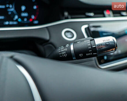 Красный Ленд Ровер Рендж Ровер Эвок, объемом двигателя 2 л и пробегом 77 тыс. км за 37799 $, фото 18 на Automoto.ua