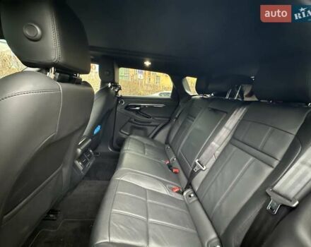 Червоний Ленд Ровер Рендж Ровер Евок, об'ємом двигуна 2 л та пробігом 32 тис. км за 45999 $, фото 41 на Automoto.ua