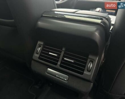 Червоний Ленд Ровер Рендж Ровер Евок, об'ємом двигуна 2 л та пробігом 32 тис. км за 45999 $, фото 48 на Automoto.ua