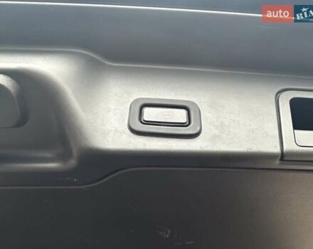 Червоний Ленд Ровер Рендж Ровер Евок, об'ємом двигуна 2 л та пробігом 32 тис. км за 45999 $, фото 17 на Automoto.ua