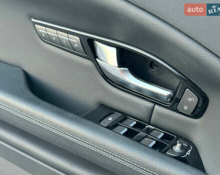 Ленд Ровер Рендж Ровер Эвок 2015 в Харькове на Automoto.ua Ленд Ровер Рендж Ровер Эвок, объемом двигателя 2 л и пробегом 159 тыс. км за 19999 $, фото 37 на Automoto.ua