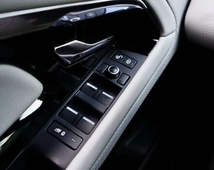 Ленд Ровер Рендж Ровер Эвок, объемом двигателя 2 л и пробегом 95 тыс. км за 37800 $, фото 27 на Automoto.ua