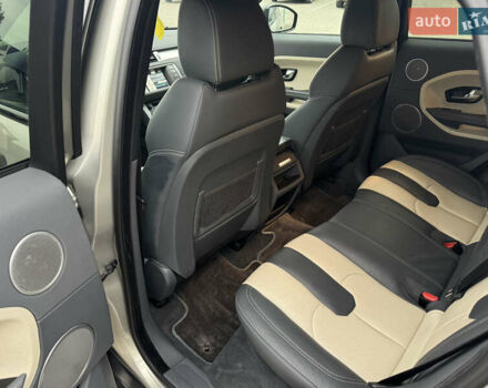 Жовтий Ленд Ровер Рендж Ровер Евок, об'ємом двигуна 2.18 л та пробігом 183 тис. км за 18950 $, фото 37 на Automoto.ua