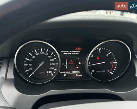 Жовтий Ленд Ровер Рендж Ровер Евок, об'ємом двигуна 2.18 л та пробігом 183 тис. км за 18950 $, фото 27 на Automoto.ua