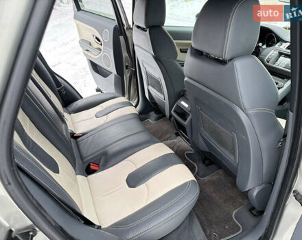 Жовтий Ленд Ровер Рендж Ровер Евок, об'ємом двигуна 2.18 л та пробігом 183 тис. км за 18750 $, фото 28 на Automoto.ua