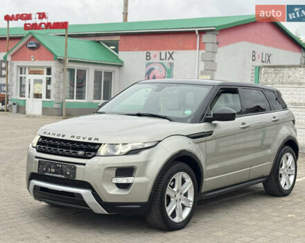 Жовтий Ленд Ровер Рендж Ровер Евок, об'ємом двигуна 2.18 л та пробігом 183 тис. км за 18950 $, фото 3 на Automoto.ua