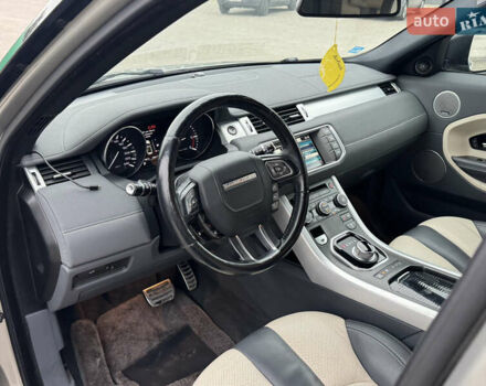 Жовтий Ленд Ровер Рендж Ровер Евок, об'ємом двигуна 2.18 л та пробігом 183 тис. км за 18950 $, фото 26 на Automoto.ua
