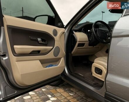 Сірий Ленд Ровер Рендж Ровер Евок, об'ємом двигуна 2 л та пробігом 280 тис. км за 14800 $, фото 21 на Automoto.ua