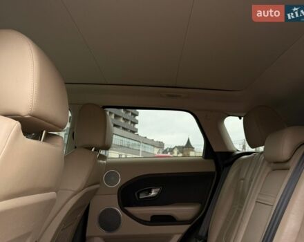 Сірий Ленд Ровер Рендж Ровер Евок, об'ємом двигуна 2 л та пробігом 280 тис. км за 14800 $, фото 29 на Automoto.ua